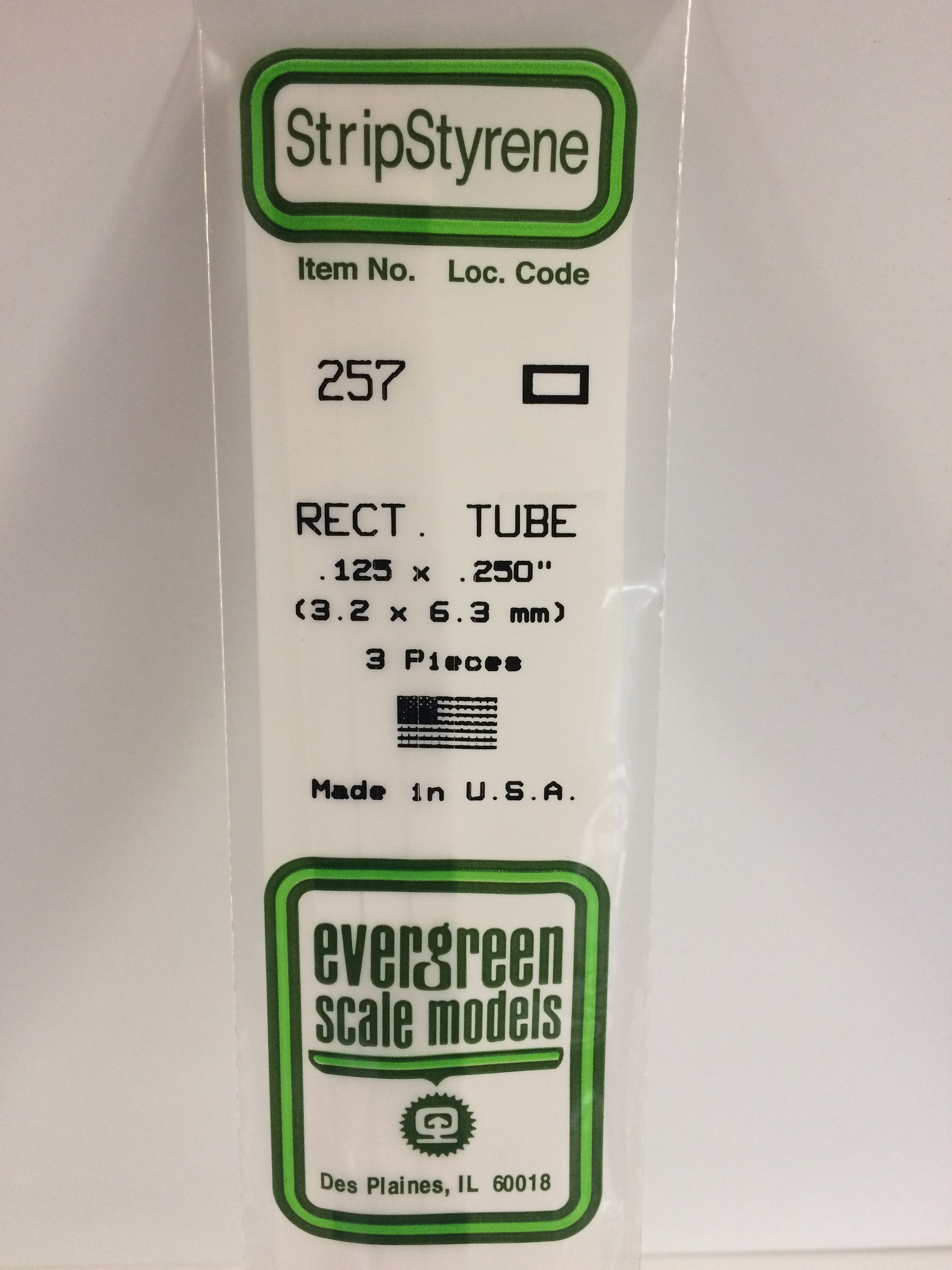 76600 PLASTIC TWEEZERS 2 PACK - Evergreen Scale Models