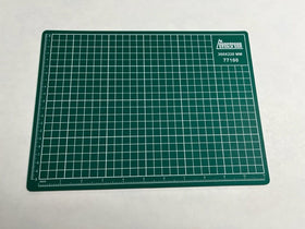 77100 CUTTING MAT 11" X 8" (300MM X 200MM)